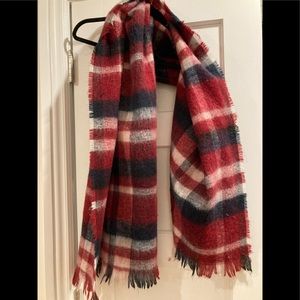 NWOT  scarf    Plaid   Burgundy w navy